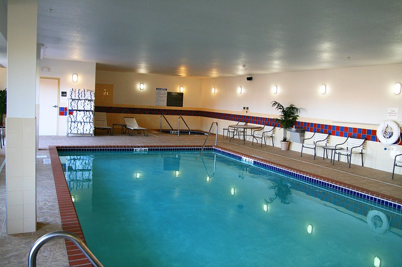 Hampton Inn Bismarck - Bismarck, ND