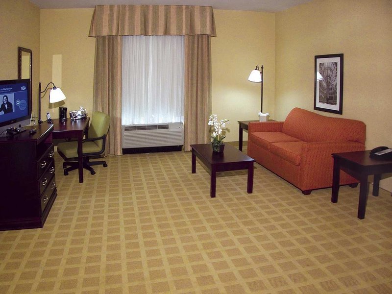 Hampton Inn - Denham Springs, LA