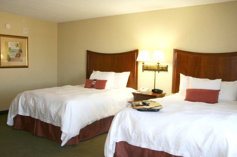 Hampton Inn & Suites Fort Myers-Estero/Fgcu - Estero, FL