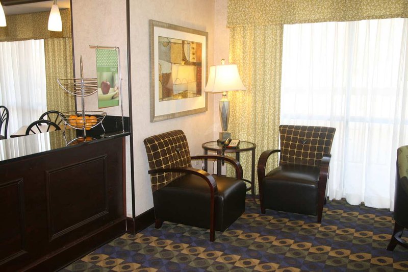Hampton Inn & Suites Macon I-475 - Macon, GA