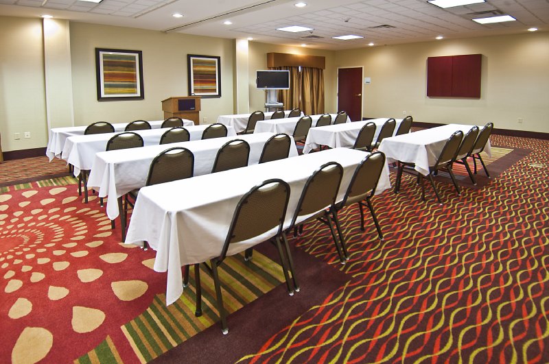 Holiday Inn Express & Suites TUPELO - Tupelo, MS