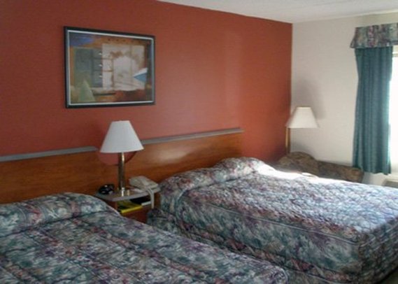 Econo Lodge-Plymouth - Plymouth, NH