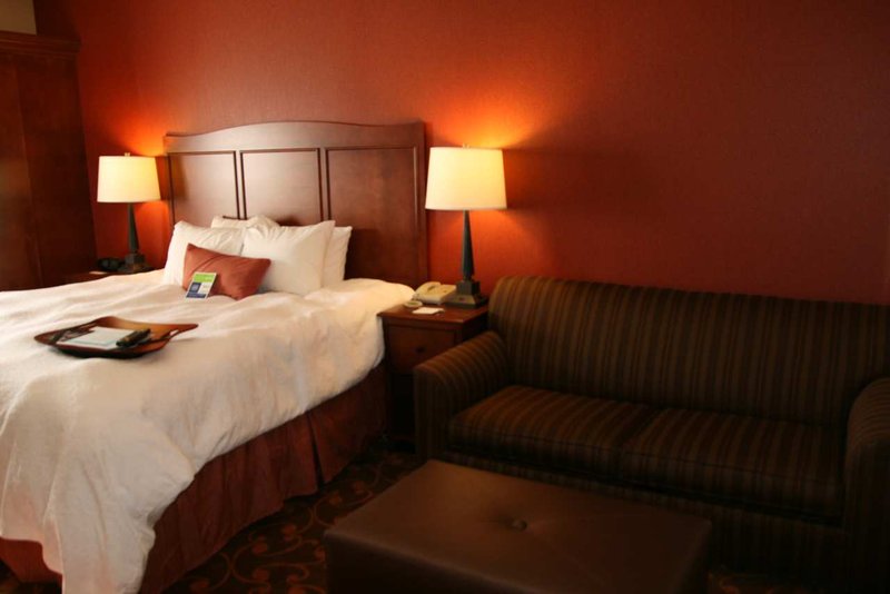 Hampton Inn and Suites - Streetsboro, OH