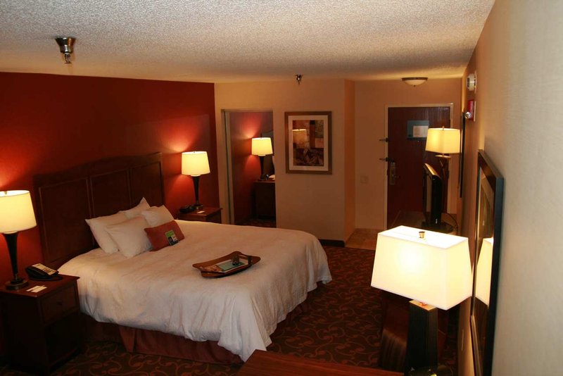 Hampton Inn and Suites - Streetsboro, OH