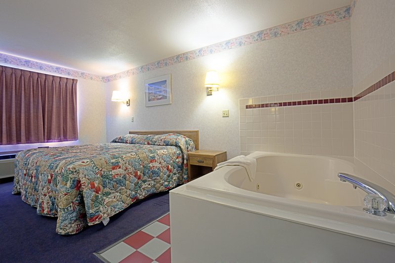 America's Best Value Inn Decatur - Decatur, IN