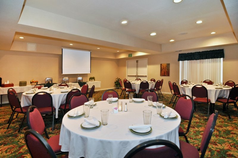 Best Western Plus-Villa Del - Patterson, CA