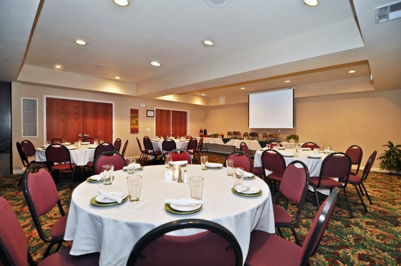 Best Western Plus-Villa Del - Patterson, CA