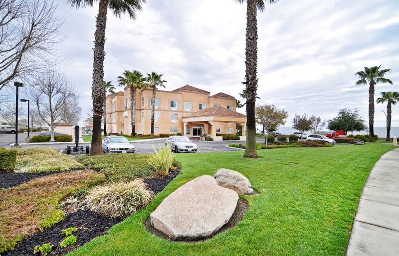 Best Western Plus-Villa Del - Patterson, CA