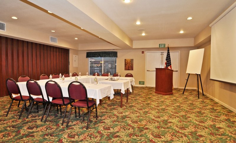 Best Western Plus-Villa Del - Patterson, CA