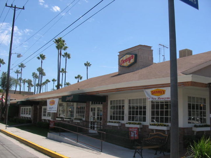 BEST WESTERN PLUS Carriage Inn - Van Nuys, CA