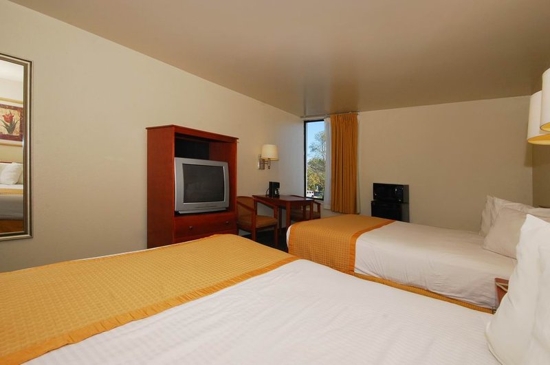 Best Western - East Brunswick, NJ