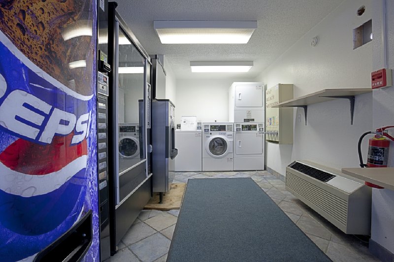 Americas Best Value Inn - Englewood, OH