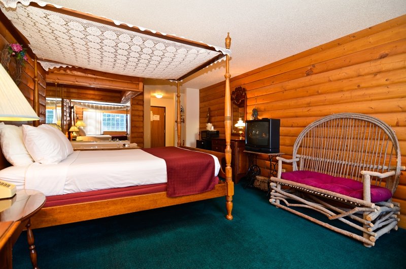 BEST WESTERN-COZY HOUSE - Williamsburg, IA
