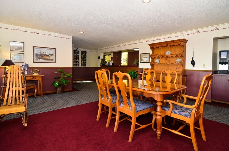 BEST WESTERN-COZY HOUSE - Williamsburg, IA