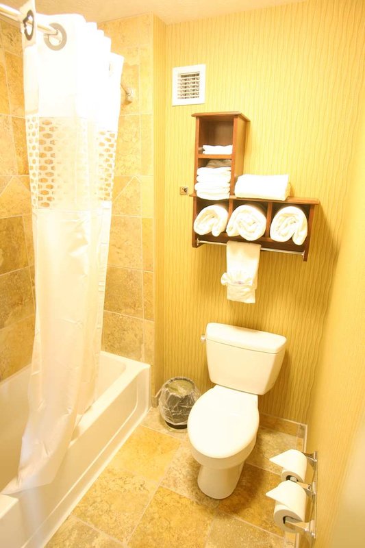 Hampton Inn-Fargo - Fargo, ND