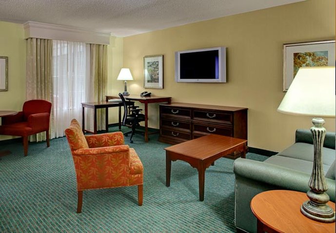 Courtyard By Marriott Chapel Hill - Chapel Hill, NC