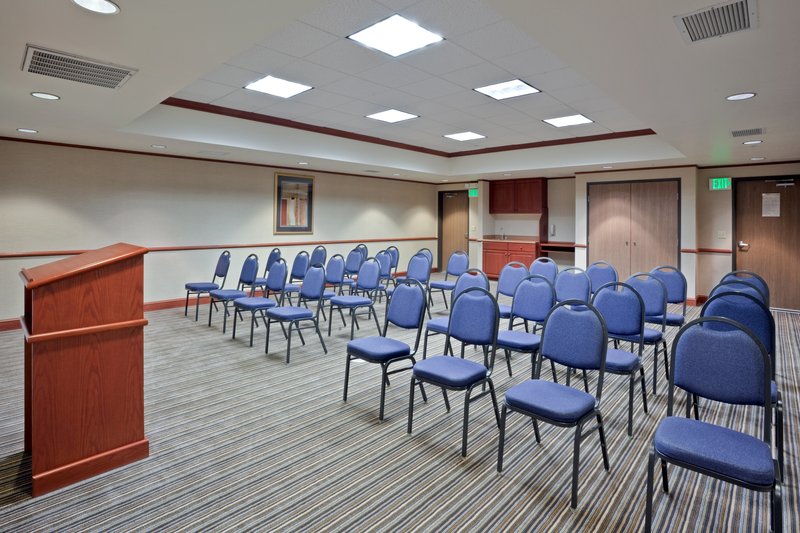 Holiday Inn Express & Suites ASHLAND - Ashland, OR