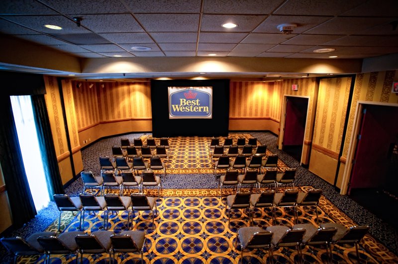 High Point Plaza Hotel - High Point, NC