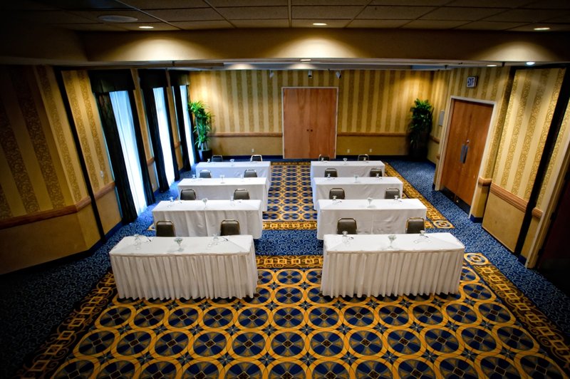 High Point Plaza Hotel - High Point, NC