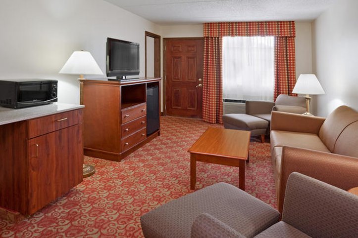 Holiday Inn Express MURRYSVILLE-DELMONT - Mount Pleasant, PA