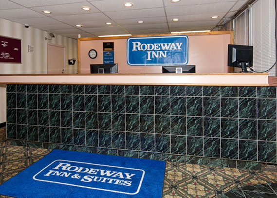 Rodeway Inn - Commack, NY