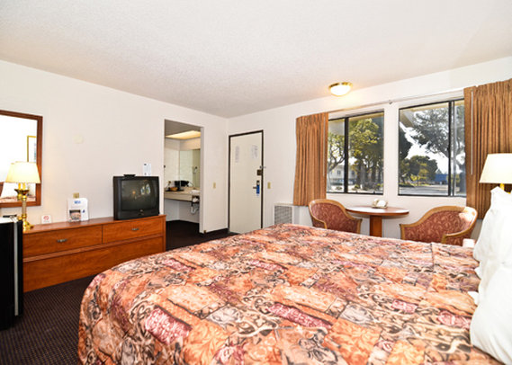 Rodeway Inn - Lompoc, CA