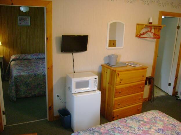 Isleview Motel - Ellsworth, ME