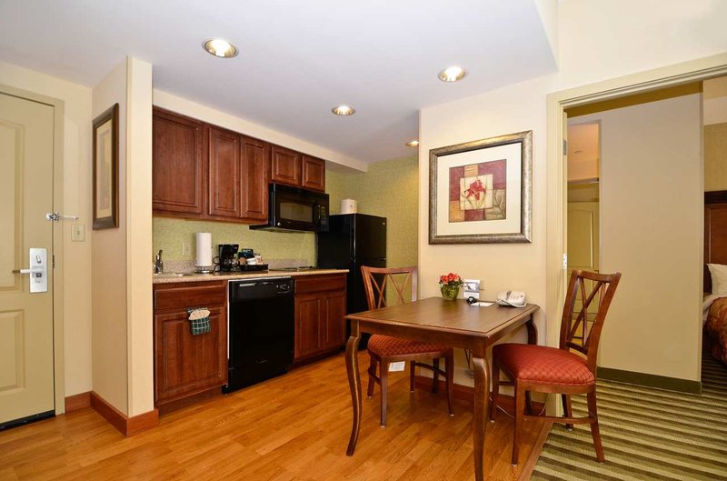 Homewood Suites Dover - Dover, NH