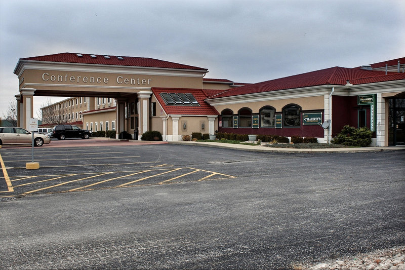 Park Inn By Radisson Morton - Morton, IL