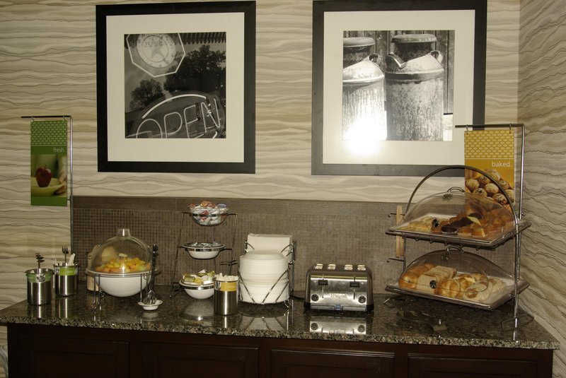 Hampton Inn-Norfolk/Naval Base - Norfolk, VA