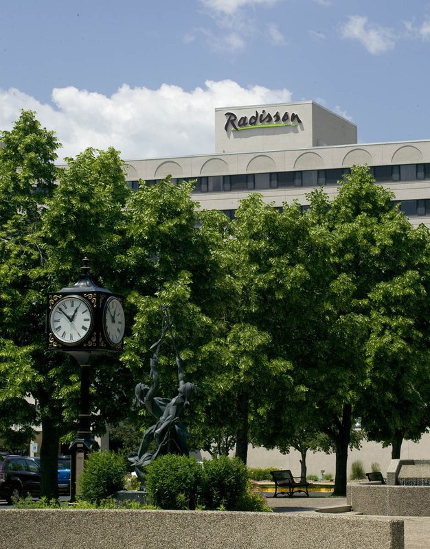 Radisson Hotel La Crosse - La Crosse, WI