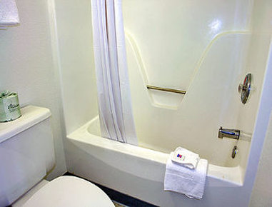 Knights Inn - Tampa, FL