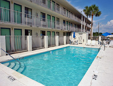 Knights Inn - Tampa, FL