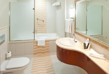 Howard Johnson Bur Dubai - Room