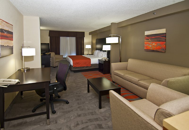 Holiday Inn Express & Suites TUPELO - Tupelo, MS