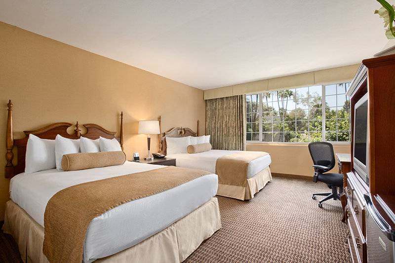 BEST WESTERN PLUS Carriage Inn - Van Nuys, CA