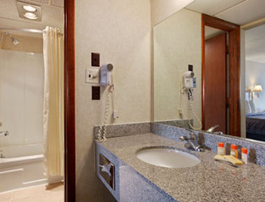 Days Inn - Salina, KS