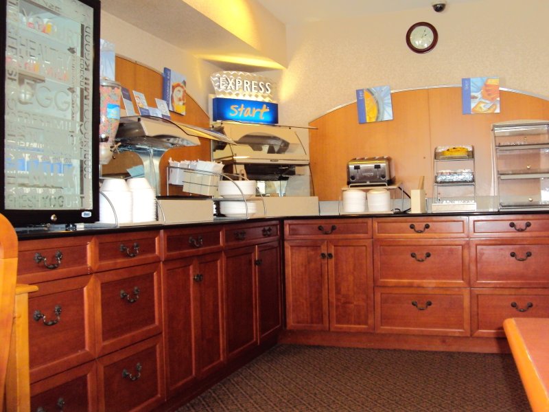 Holiday Inn Express OCEANSIDE - Oceanside, CA