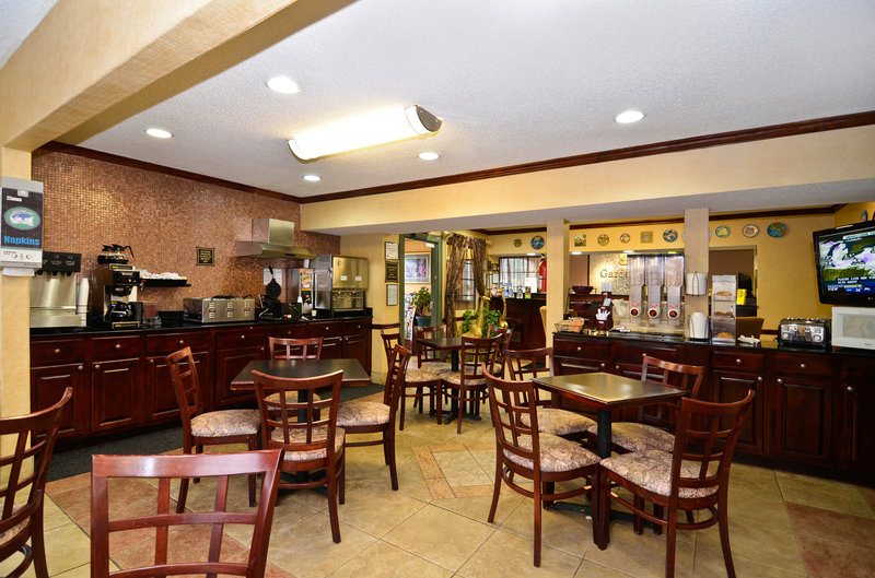Best Western Garden Inn & Suites - Cartersville, GA