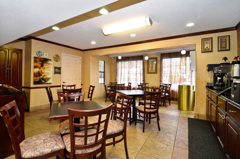 Best Western Garden Inn & Suites - Cartersville, GA