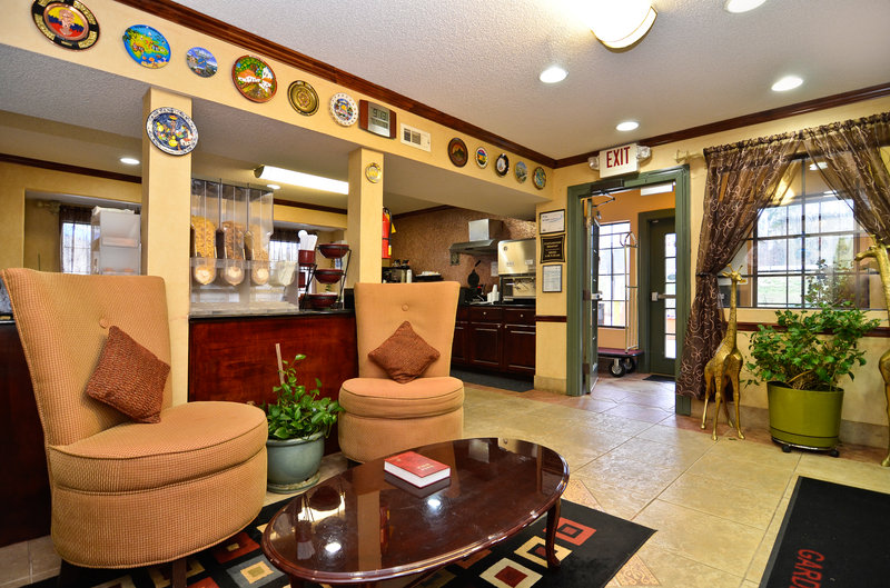 Best Western Garden Inn & Suites - Cartersville, GA