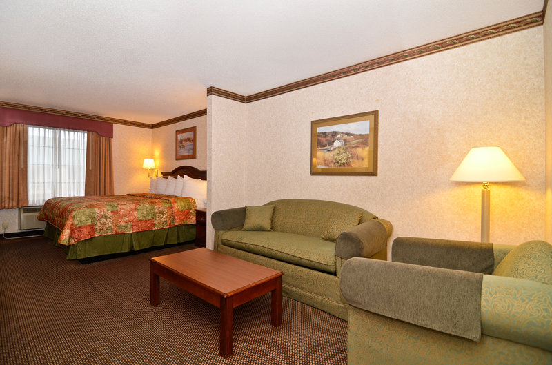 Best Western Garden Inn & Suites - Cartersville, GA