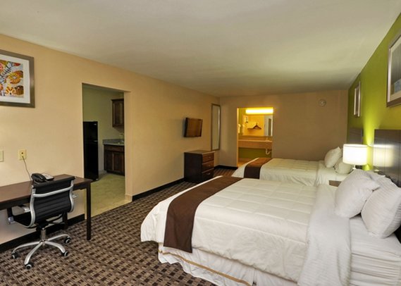 Econo Lodge Inn & Suites - Bridge City, TX