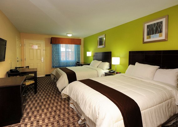 Econo Lodge Inn & Suites - Bridge City, TX