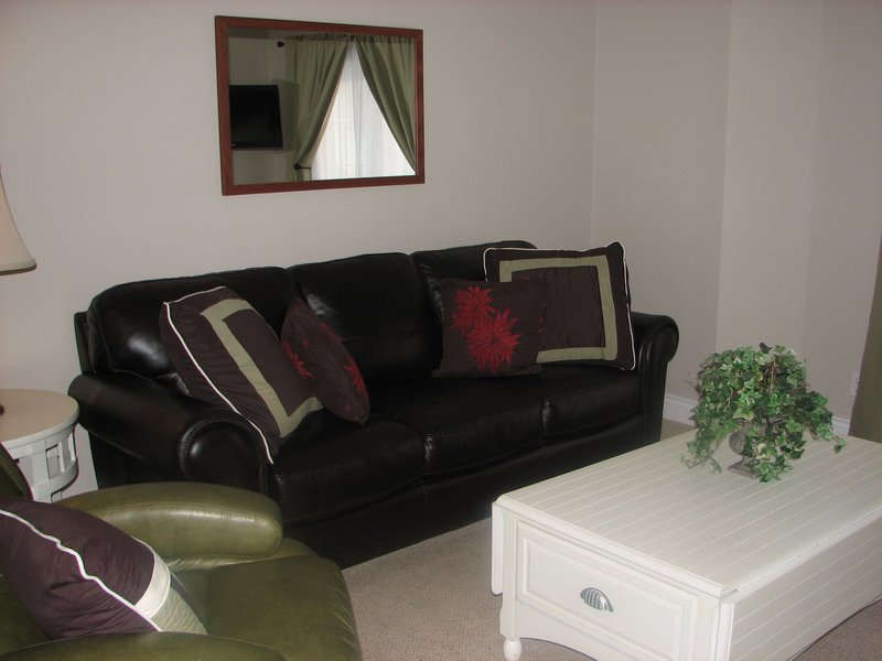 Charlevoix Inn & Suites - Charlevoix, MI