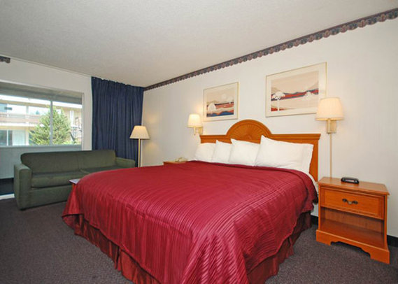 Rodeway Inn & Conference Center - Sioux City, IA