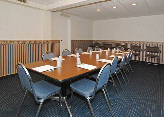Rodeway Inn & Conference Center - Sioux City, IA
