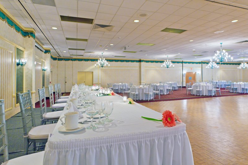 Holiday Inn FREDERICK-CONF CTR AT FSK MALL - Frederick, MD