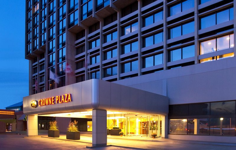 Crowne Plaza-Boston-Newton - Newton, MA