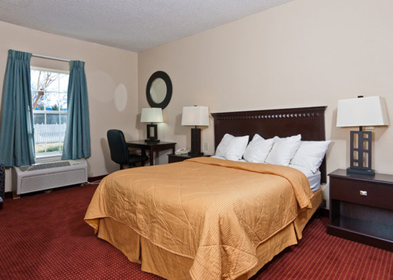 Baymont Inn & Suites Decatur Near Point Mallard - Decatur, AL